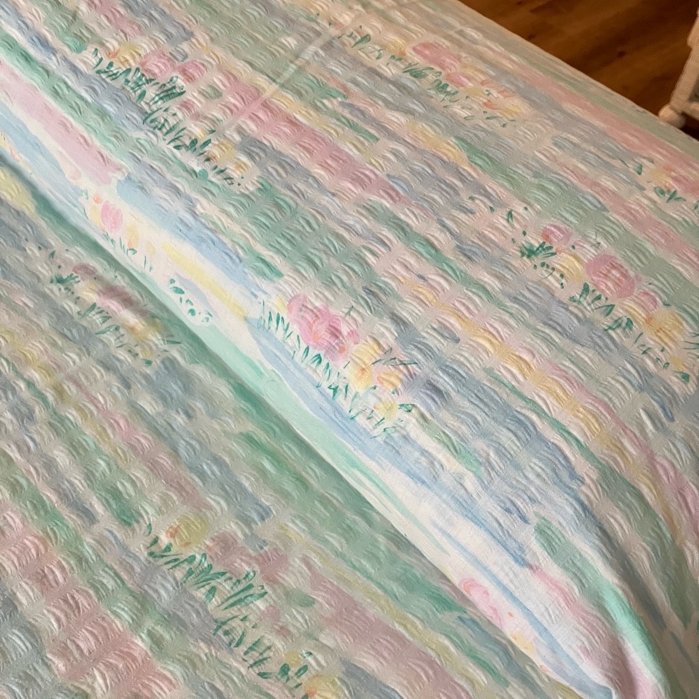 SEERSUCKER RUFFLED COTTON set of 2 TWIN BEDSPREADS FLORAL GARDEN PASTELS - Picture 7 of 16